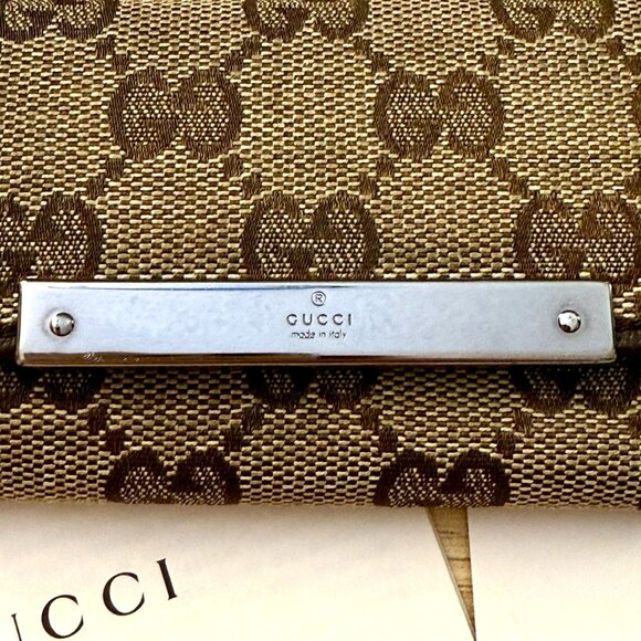 Vintage Gucci GG Canvas and Faux Leather Key Holder Wallet Serial Code Pamphlet - Picture 12 of 17